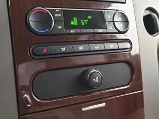 Ford F-150 2007 Lariat 4 puertas SuperCrew 4x4 Styleside 5.5 pies. SB