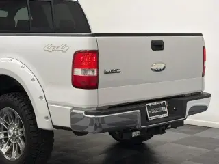 Ford F-150 2007 Lariat 4 puertas SuperCrew 4x4 Styleside 5.5 pies. SB