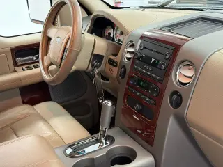 Ford F-150 2007 Lariat 4 puertas SuperCrew 4x4 Styleside 5.5 pies. SB