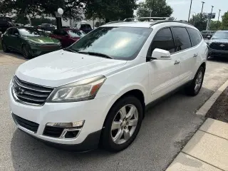 Chevrolet Traverse 2017 LT 4 puertas SUV con paquete 1LT