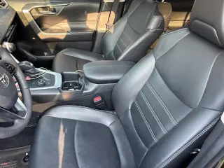 Toyota RAV4 Híbrido 2024 AWD XLE Premium 4 puertas SUV