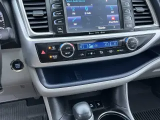 Toyota Highlander 2017 AWD Limited 4 puertas SUV