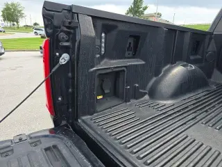 Ford F-150 2023 4x4 XLT 4 puertas SuperCrew 5.5 pies. Caja corta