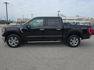 Ford F-150 2023 4x4 XLT 4 puertas SuperCrew 5.5 pies. Caja corta
