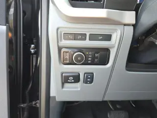 Ford F-150 2023 4x4 XLT 4 puertas SuperCrew 5.5 pies. Caja corta