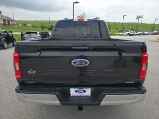 Ford F-150 2023 4x4 XLT 4 puertas SuperCrew 5.5 pies. Caja corta