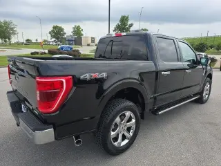 Ford F-150 2023 4x4 XLT 4 puertas SuperCrew 5.5 pies. Caja corta