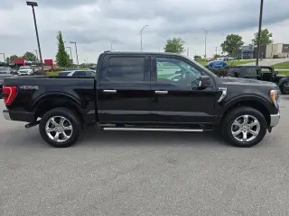 Ford F-150 2023 4x4 XLT 4 puertas SuperCrew 5.5 pies. Caja corta
