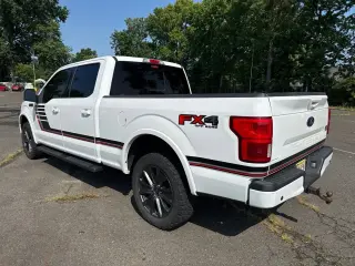 Ford F-150 2018 4x4 King Ranch 4 puertas SuperCrew 6.5 pies. SB