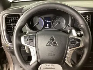 Mitsubishi Outlander PHEV 2022 AWD LE 4 puertas SUV