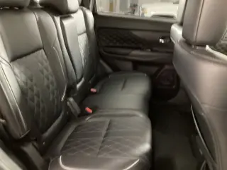 Mitsubishi Outlander PHEV 2022 AWD LE 4 puertas SUV