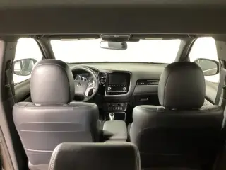 Mitsubishi Outlander PHEV 2022 AWD LE 4 puertas SUV