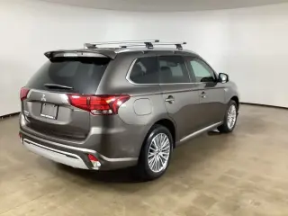 Mitsubishi Outlander PHEV 2022 AWD LE 4 puertas SUV