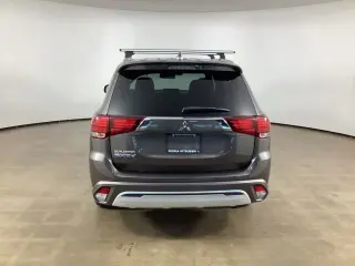 Mitsubishi Outlander PHEV 2022 AWD LE 4 puertas SUV