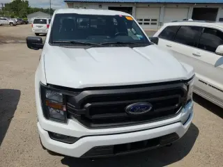 Ford F-150 2023 4x4 XLT 4 puertas SuperCrew 5.5 pies. SB