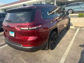 Jeep Grand Cherokee L 2023 4x4 Laredo 4 puertas SUV