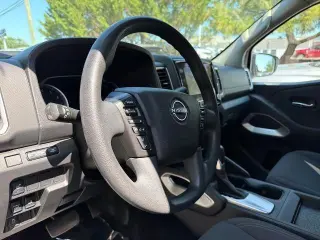 Nissan Frontier 2024 4x4 S 4 puertas Cabina Crew 5 pies. SB
