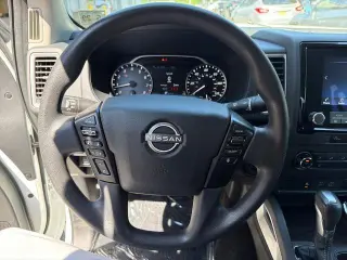 Nissan Frontier 2024 4x4 S 4 puertas Cabina Crew 5 pies. SB