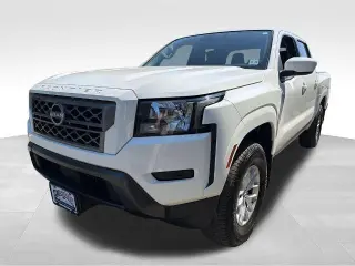 Nissan Frontier 2024 4x4 S 4 puertas Cabina Crew 5 pies. SB
