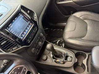 Jeep Cherokee 2021 4x4 Limited 4 puertas SUV