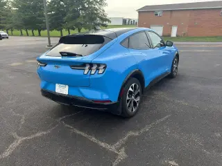Ford Mustang Mach-E 2023 AWD Premium 4 puertas SUV