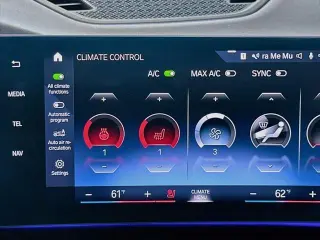 BMW X1 2023 AWD xDrive28i 4 puertas Vehículo de Actividad Deportiva
