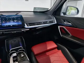BMW X1 2023 AWD xDrive28i 4 puertas Vehículo de Actividad Deportiva