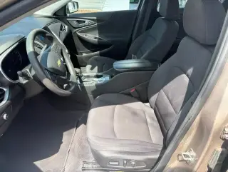 Chevrolet Malibu 2023 LT 4 puertas Sedán con 1LT