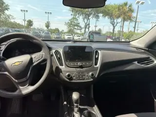 Chevrolet Malibu 2023 LT 4 puertas Sedán con 1LT