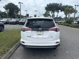 Toyota RAV4 2017 AWD SE 4 puertas SUV
