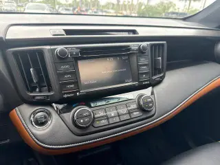 Toyota RAV4 2017 AWD SE 4 puertas SUV