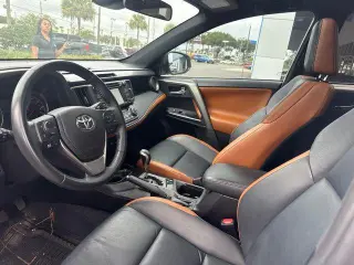 Toyota RAV4 2017 AWD SE 4 puertas SUV