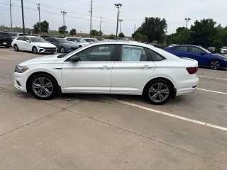 Volkswagen Jetta 2020 R-Line 4 puertas Sedán ULEV