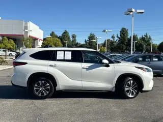 Toyota Highlander 2020 XLE 4 puertas SUV