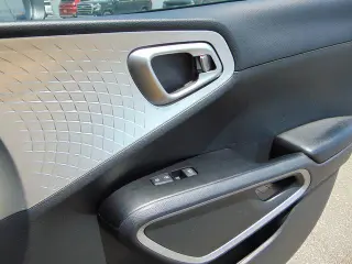 Kia Soul 2022 LX 4 puertas Crossover CVT