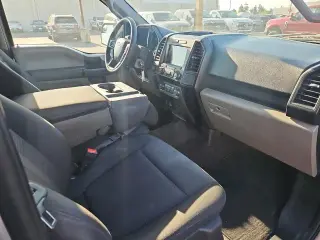 Ford F-150 2020 4x4 XL 4 puertas SuperCrew 5.5 pies. SB