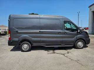 Furgoneta de carga Ford Transit 2024 AWD 250 3 puertas LWB Techo Medio