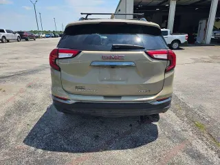 GMC Terrain 2022 AWD AT4 4 puertas SUV
