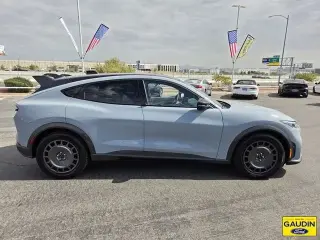 Ford Mustang Mach-E 2025 AWD GT 4 puertas SUV