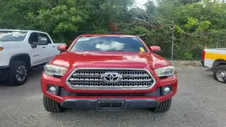 Toyota Tacoma 2017 4x4 TRD Pro 4dr Double Cab 5.0 ft SB 6M