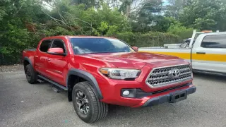 Toyota Tacoma 2017 4x4 TRD Pro 4dr Double Cab 5.0 ft SB 6M