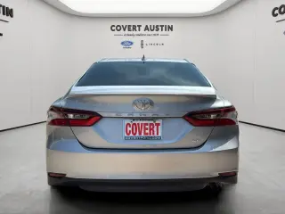 Toyota Camry 2023 LE 4 puertas Sedan