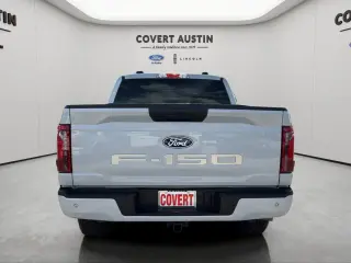 Ford F-150 2025 4x2 STX 4 puertas SuperCrew 5.5 pies. SB