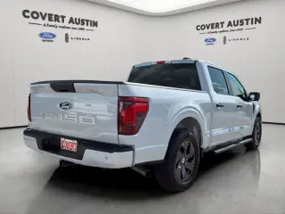 Ford F-150 2025 4x2 STX 4 puertas SuperCrew 5.5 pies. SB
