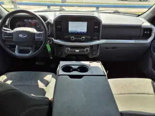 Ford F-150 2023 4x2 XLT 4 puertas SuperCrew 5.5 pies. SB
