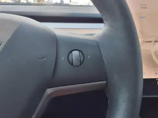 Tesla Model Y 2024 AWD Long Range 4 puertas Crossover