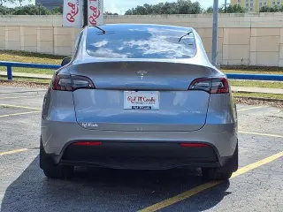 Tesla Model Y 2024 AWD Long Range 4 puertas Crossover