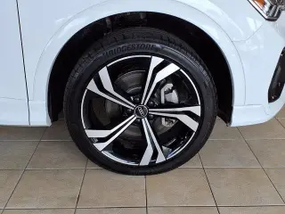 Audi Q3 2023 AWD quattro S line Premium Plus 45 TFSI 4 puertas SUV