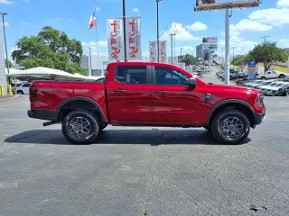 Ford Ranger 2025 4x2 XLT 4 puertas SuperCrew 5.0 pies SB