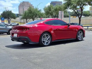 Ford Mustang 2024 EcoBoost 2dr Fastback